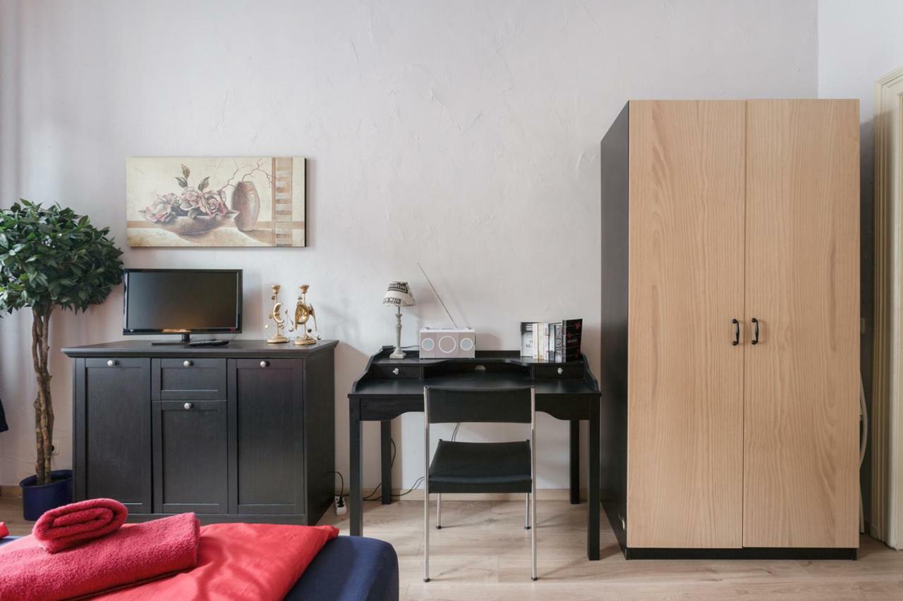 Ferienwohnung Residenz: Spacious Apartments for Groups up to 6 Dresden Exterior photo