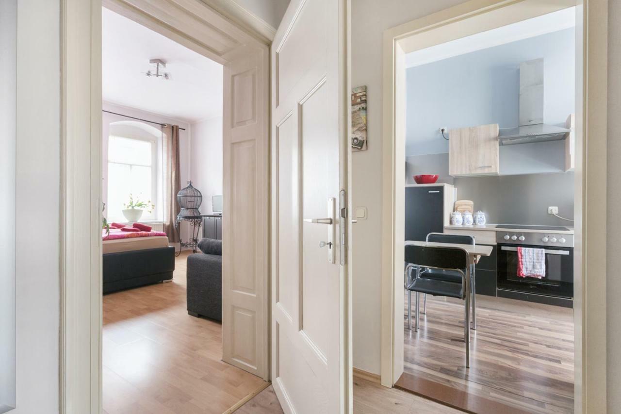 Ferienwohnung Residenz: Spacious Apartments for Groups up to 6 Dresden Exterior photo
