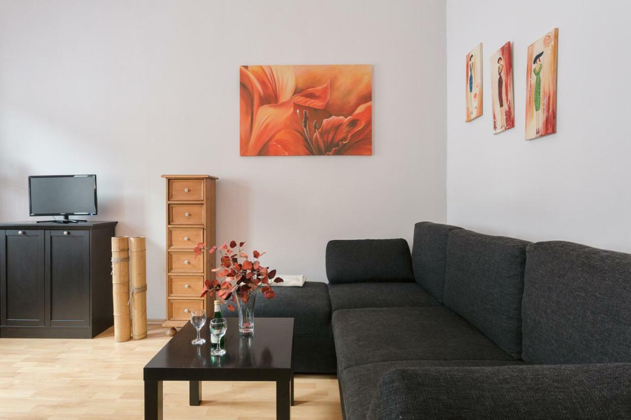 Ferienwohnung Residenz: Spacious Apartments for Groups up to 6 Dresden Exterior photo