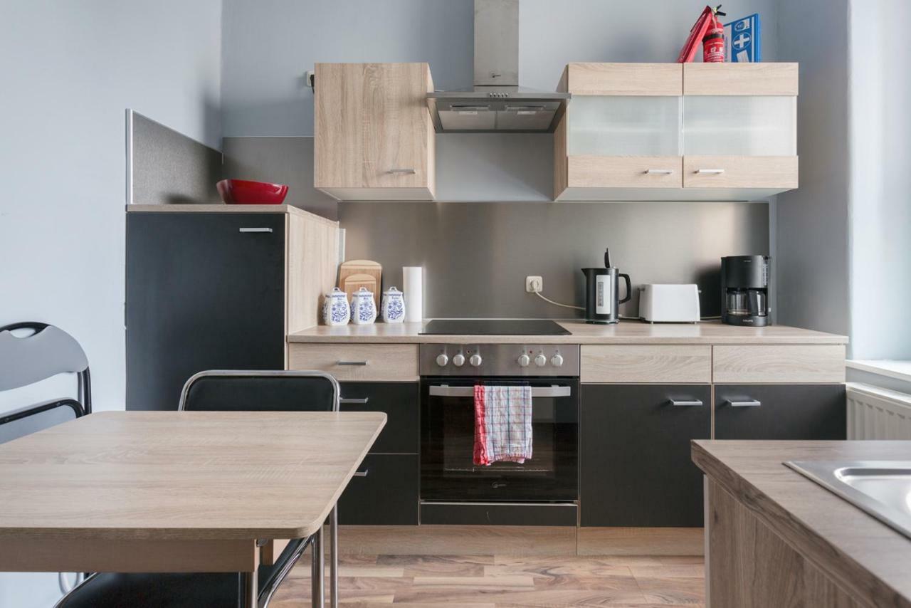 Ferienwohnung Residenz: Spacious Apartments for Groups up to 6 Dresden Exterior photo